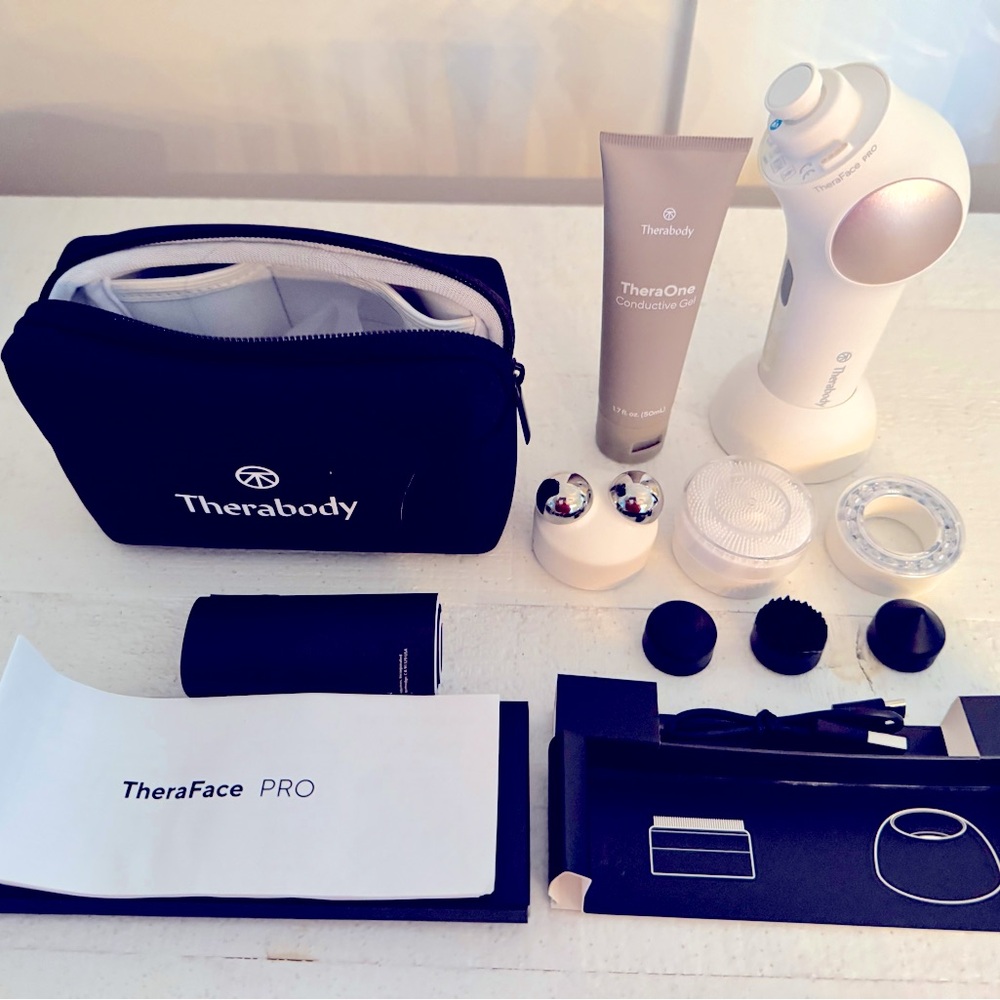 Therabody White Skincare Tool TheraFace PRO